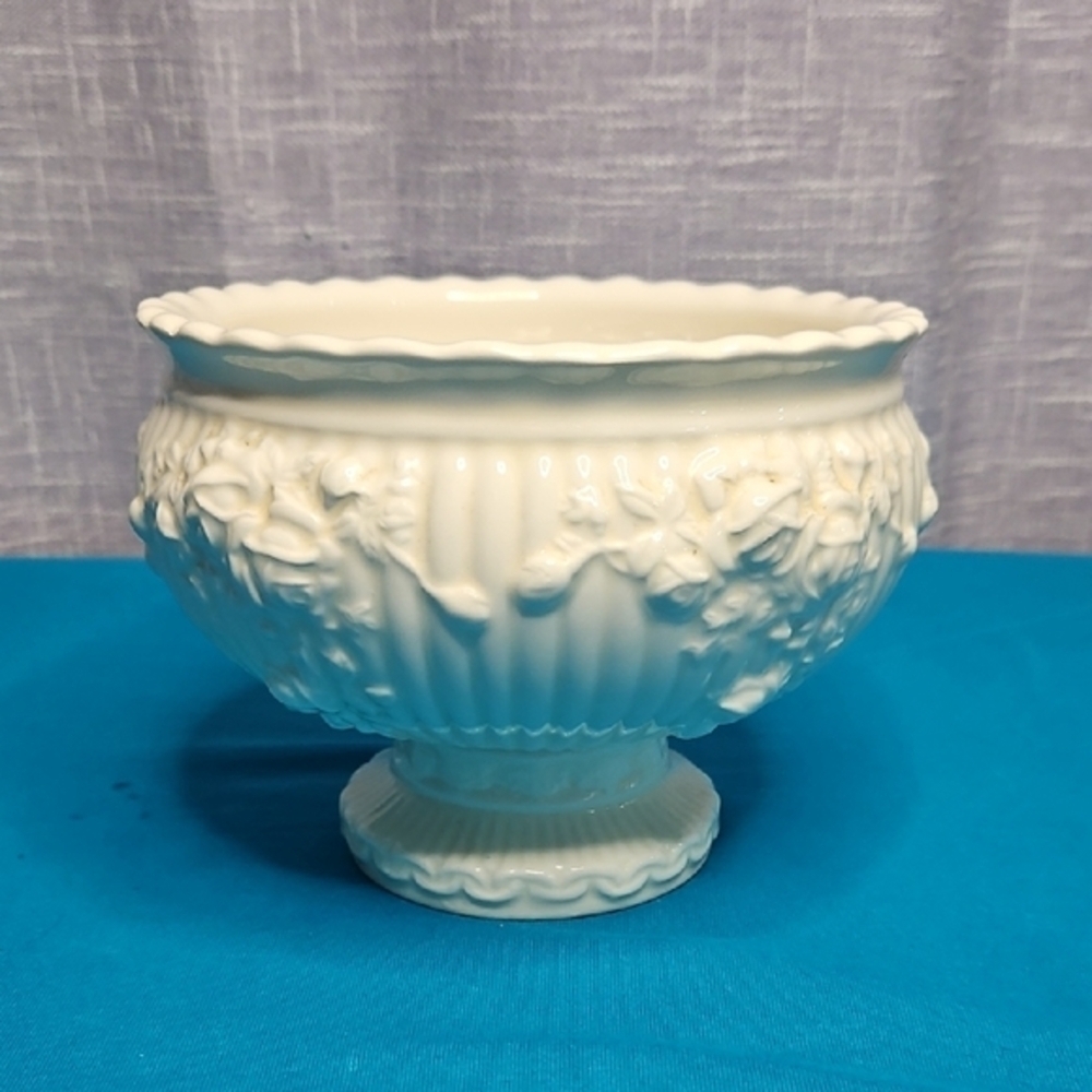 Royal Albert Cream Pedestal Bowl
